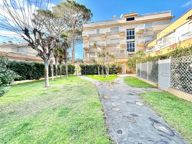 Appartamento in affitto di 87 m² in Via l&apos Ardenza, 16