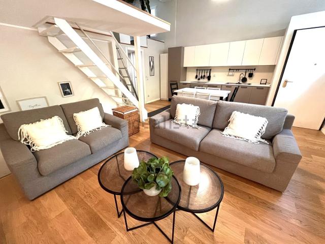 Appartamento in affitto di 84 m² in Viale Campania, 29