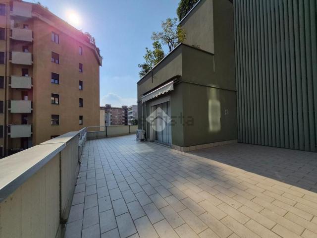 Appartamento in affitto di 84 m²