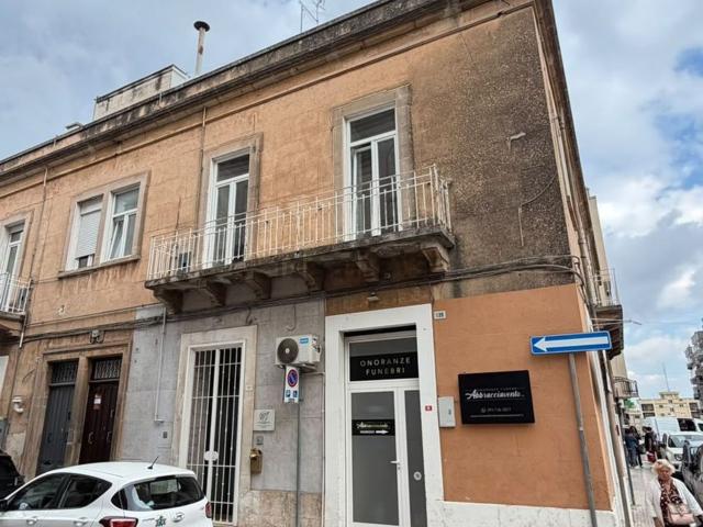 Appartamento in affitto di 85 m² in Corso Messapia, 135