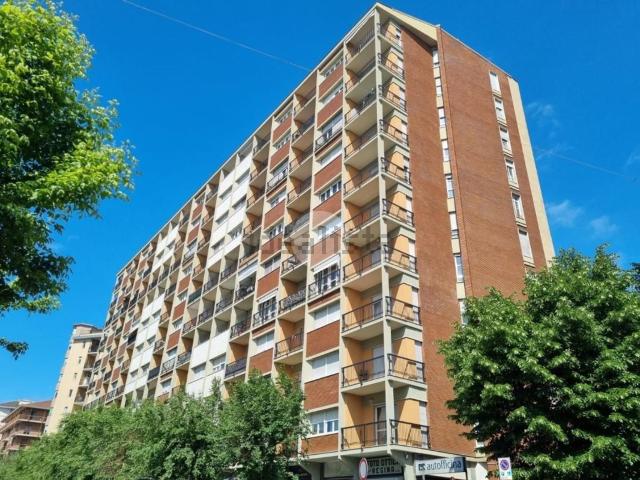Appartamento in affitto di 85 m² in Corso Francia, 76