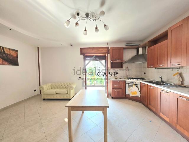 Appartamento in affitto di 85 m² in Corso Italia, 391