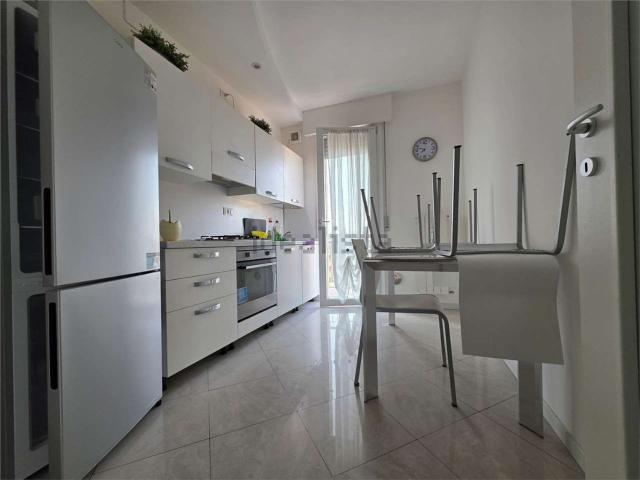 Appartamento in affitto di 85 m² in Piazza Vittoria, 90