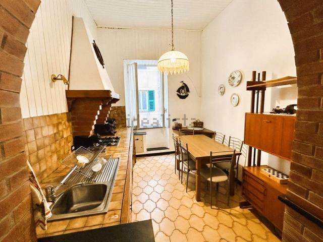 Appartamento in affitto di 85 m² in Salita Pinetto