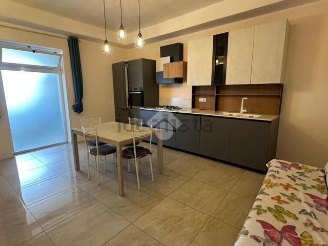 Appartamento in affitto di 85 m² in Vico Piscitelli, 18