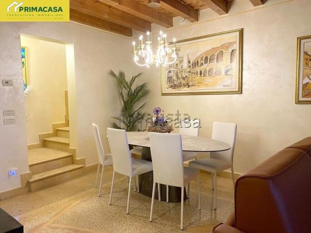 Appartamento in affitto di 85 m² in Vicolo San Tomaso Apostolo