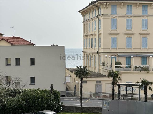 Appartamento in affitto di 85 m² in Via T. Berninzoni