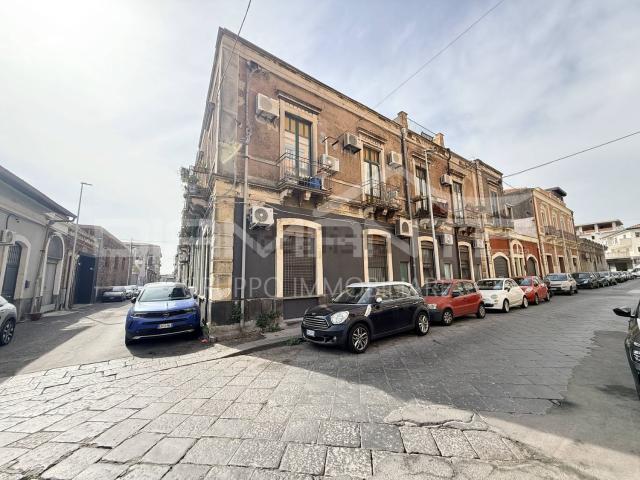 Appartamento in affitto di 85 m² in Via Trigona