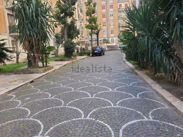 Appartamento in affitto di 85 m² in Via Ugo Betti