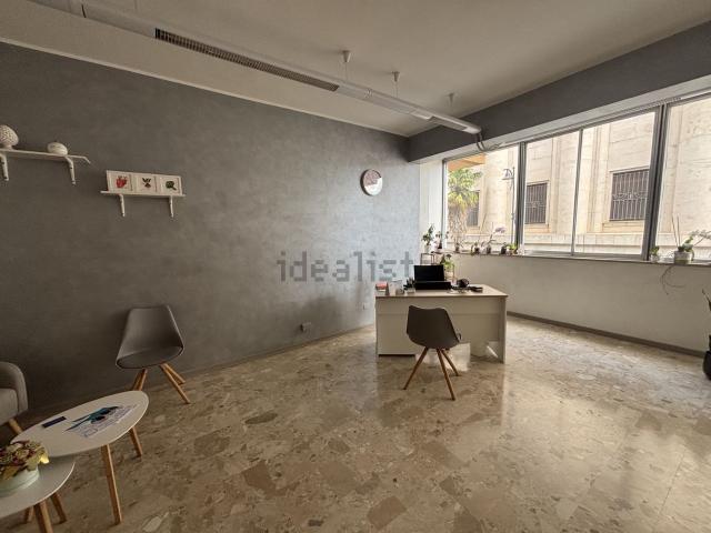 Appartamento in affitto di 85 m² in Via Antonio Nobile