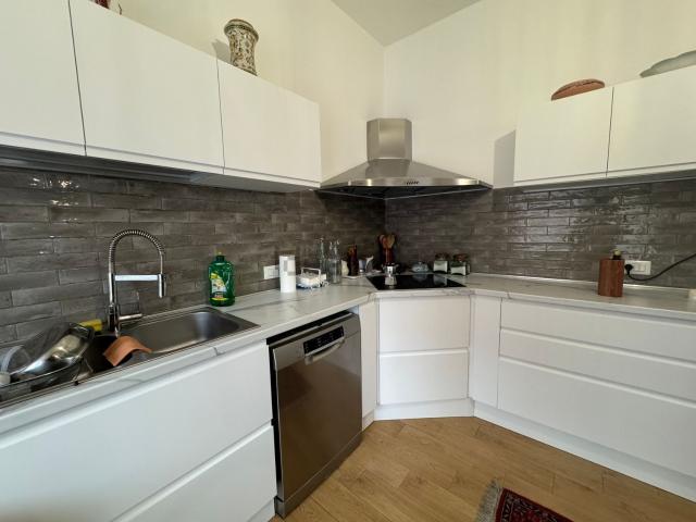 Appartamento in affitto di 85 m² in Via Azone, 3