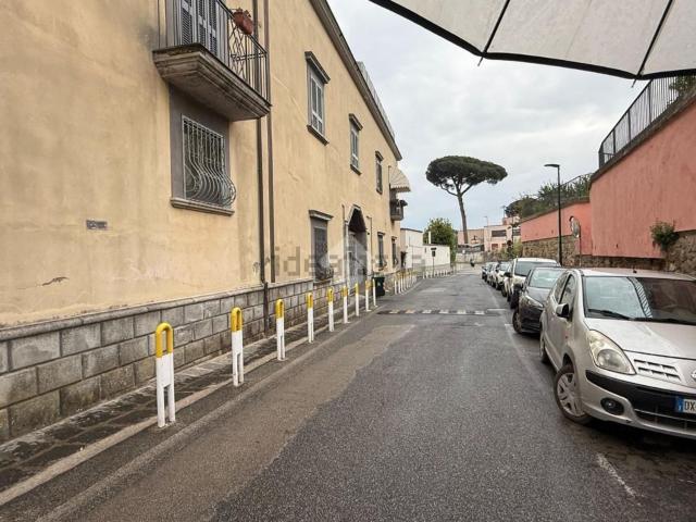 Appartamento in affitto di 85 m² in Via Barone, 3