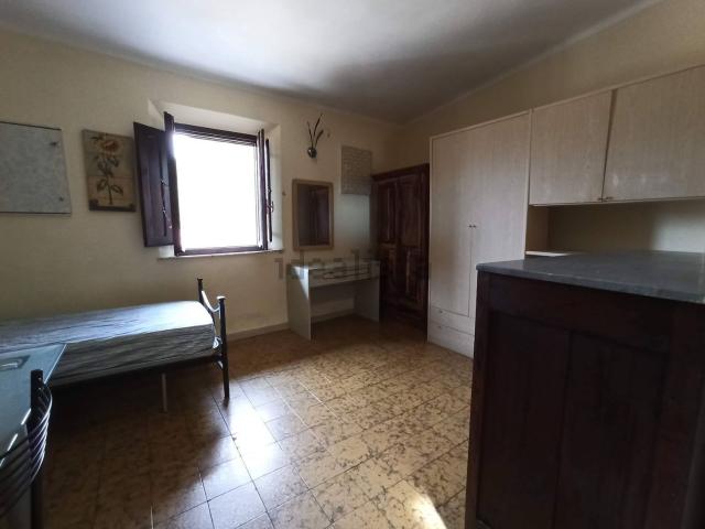 Appartamento in affitto di 85 m² in Via Cammeo Carlo Salomone, 31