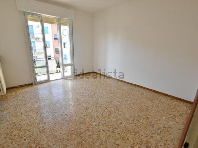 Appartamento in affitto di 85 m² in Via Caduti di Cefalonia