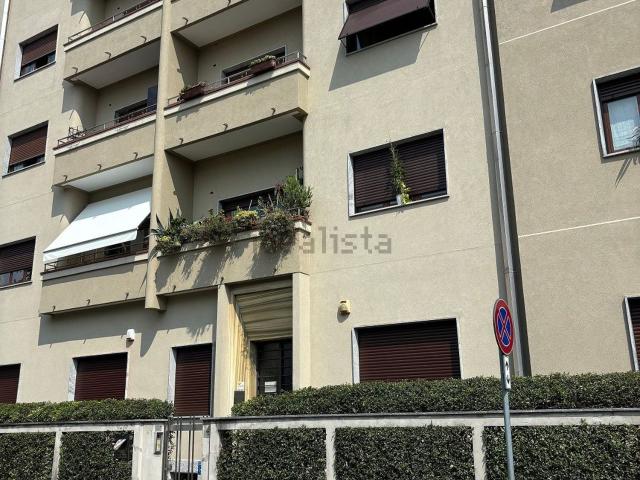 Appartamento in affitto di 85 m² in Via Carlo Pisacane, 12