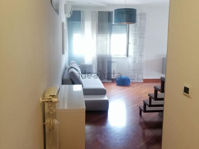 Appartamento in affitto di 85 m² in Via Marcello Mastroianni