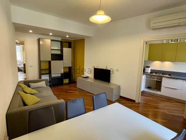Appartamento in affitto di 85 m² in Via Cenisio, 76