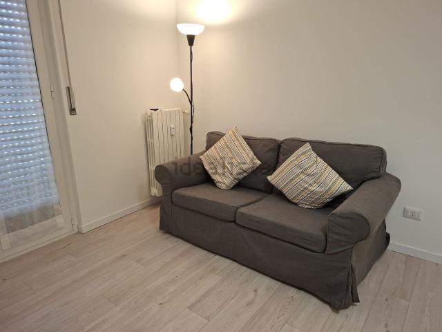 Appartamento in affitto di 85 m² in Via Dante Alighieri, 35