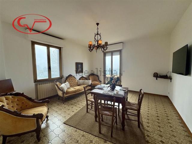 Appartamento in affitto di 85 m² in Via dell&apos Acquaborra