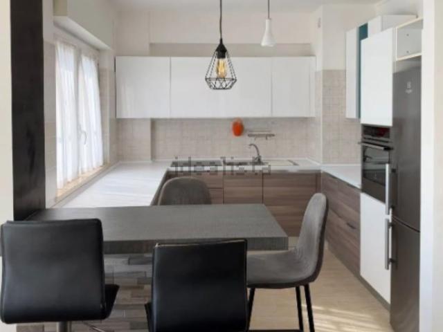 Appartamento in affitto di 85 m² in Via della Cacciuta