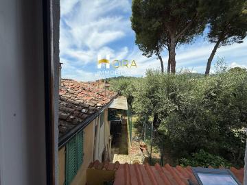 Appartamento in affitto di 85 m² in Via di San Romano, 43