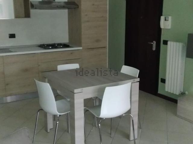 Appartamento in affitto di 85 m² in Via Divisione Acqui