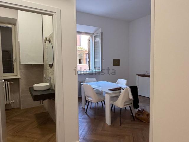 Appartamento in affitto di 85 m² in Via Divisione Julia, 10