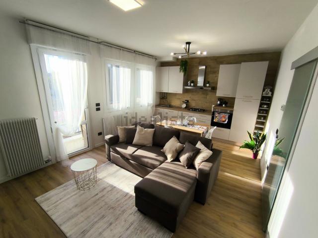 Appartamento in affitto di 85 m² in Via Don Antonio Piva, 14