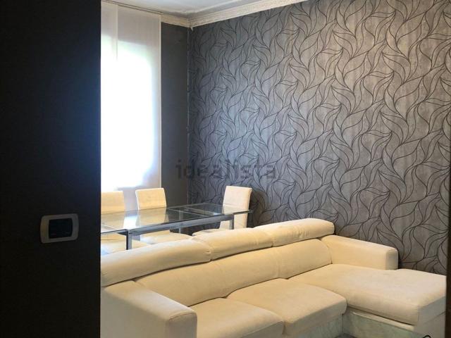 Appartamento in affitto di 85 m² in Via Don Giovanni Grioli, 12