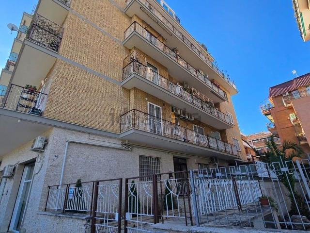 Appartamento in affitto di 85 m² in Via Emilio de Marchi, 79