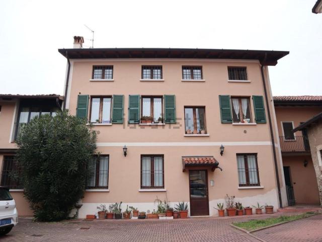 Appartamento in affitto di 85 m² in Via G. Marconi, 21
