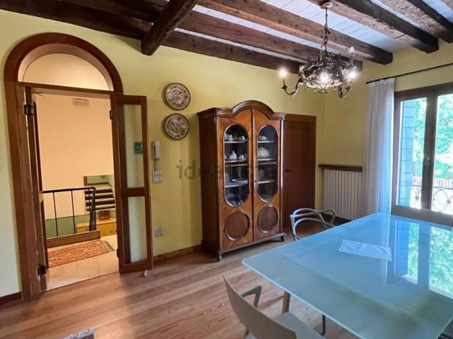 Appartamento in affitto di 85 m² in Via Giacomo Matteotti