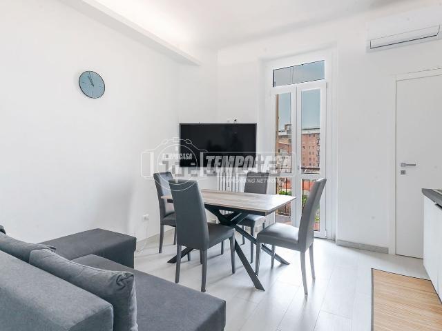 Appartamento in affitto di 85 m² in Via Giulio Belinzaghi, 6