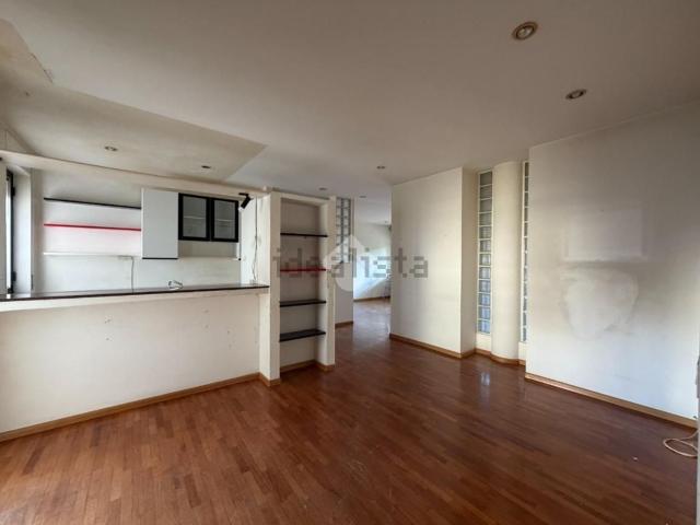 Appartamento in affitto di 85 m² in Via Guglielmo Marconi, 65