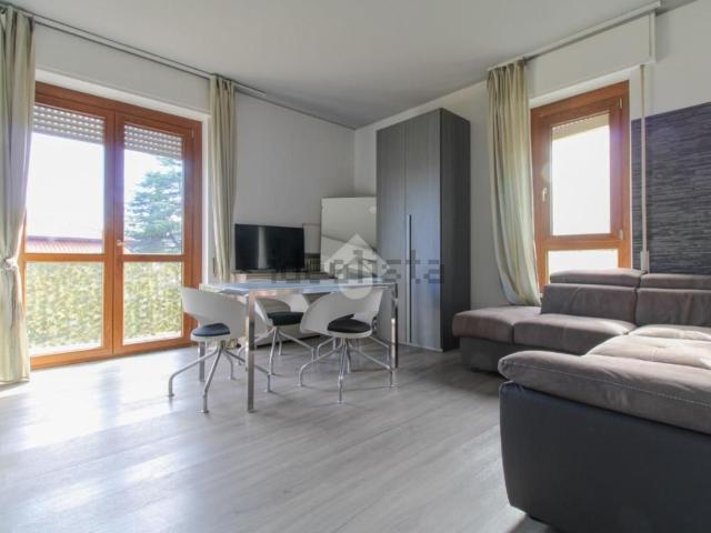Appartamento in affitto di 85 m² in Via IV Novembre