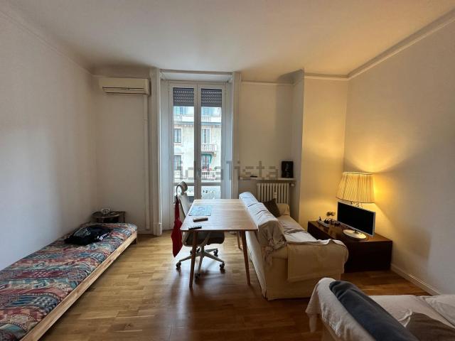 Appartamento in affitto di 85 m² in Via Leopoldo Cicognara, 7