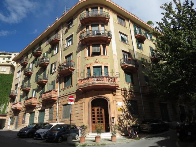 Appartamento in affitto di 85 m² in Via Lorenzo Stallo, 5