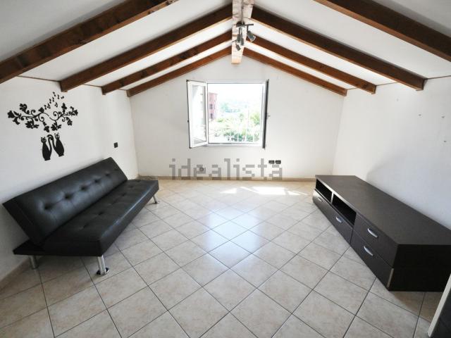 Appartamento in affitto di 85 m² in Via Pagliari