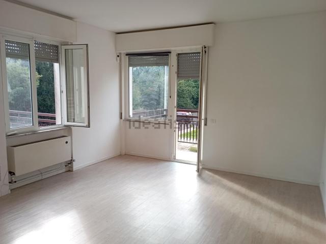Appartamento in affitto di 85 m² in Via Paul Harris, 2