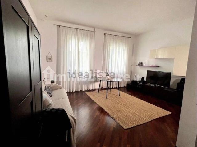 Appartamento in affitto di 85 m² in Via Publio Papinio Stazio