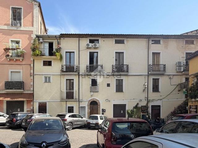 Appartamento in affitto di 85 m² in Via Rivocati, 16