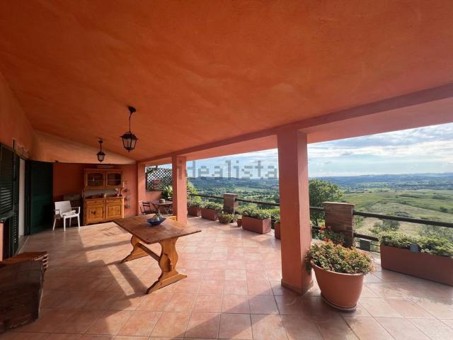 Appartamento in affitto di 85 m² in Via Solfatare