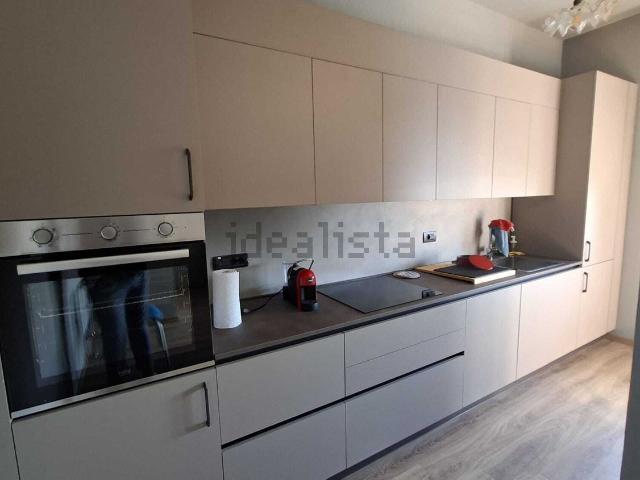 Appartamento in affitto di 85 m² in Via Solferino