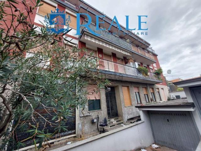 Appartamento in affitto di 85 m² in Via Solferino