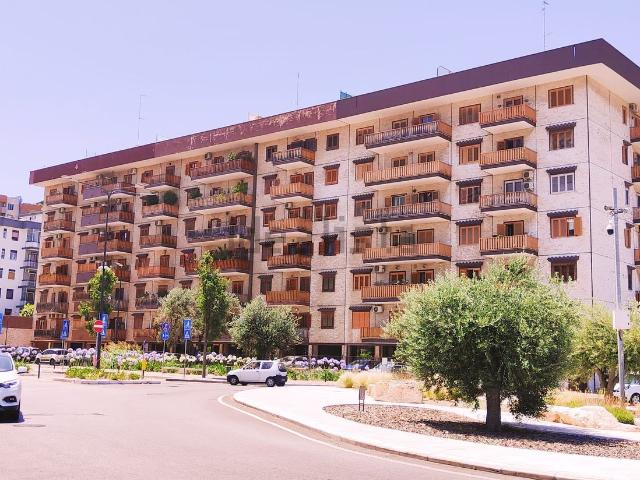 Appartamento in affitto di 85 m² in Viale Luigi Einaudi