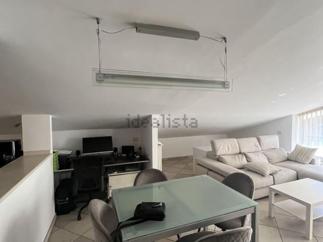 Appartamento in affitto di 85 m² in Viale Portofino