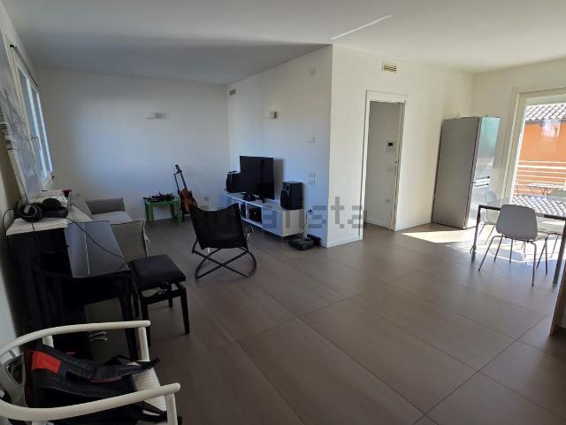 Appartamento in affitto di 85 m²