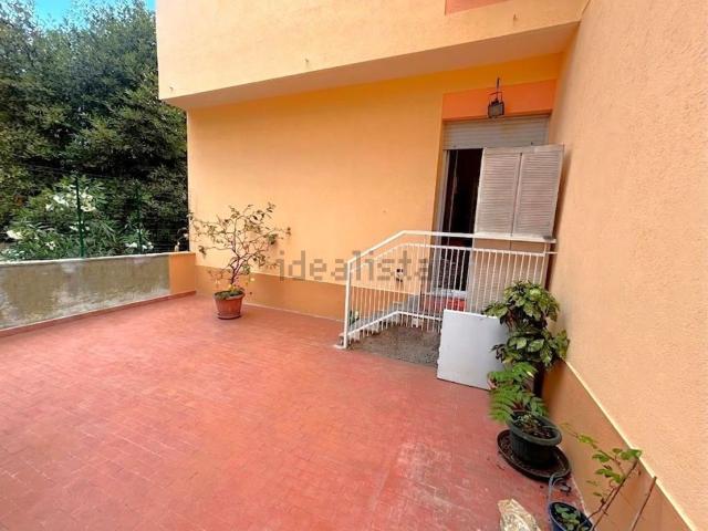 Appartamento in affitto di 86 m² in Via Angelo Carrara
