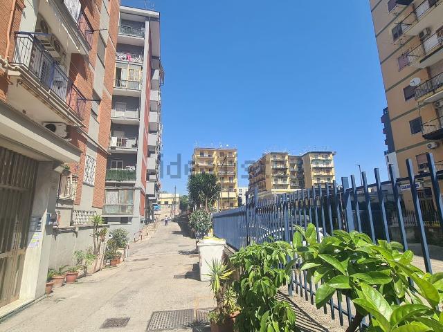 Appartamento in affitto di 86 m² in Via della Stadera, 64