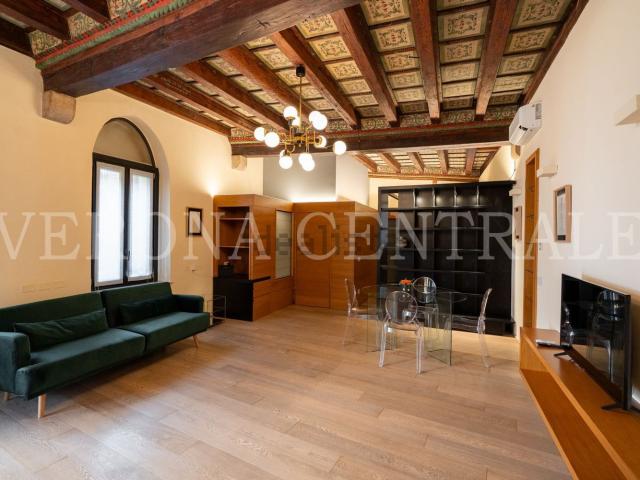 Appartamento in affitto di 86 m² in Via Dietro Filippini, 2